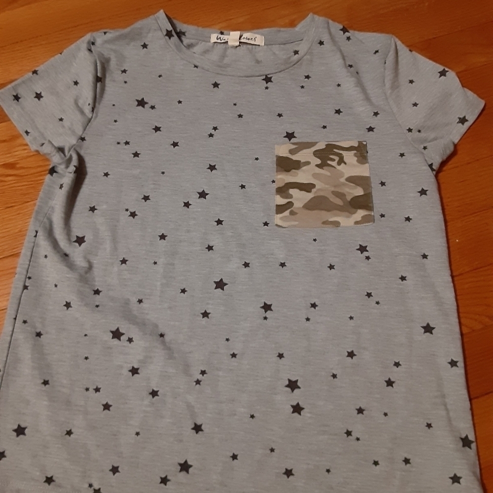 Wallflower T-Shirt🌸Camo Pocket